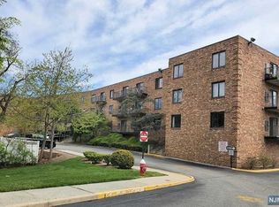 99 Teaneck Rd APT 204, Ridgefield Park, NJ 07660