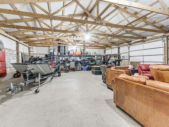 3rd image of 1874 E Rock Creek Rd