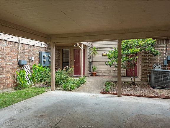 2nd image of 2837 Oakside Dr