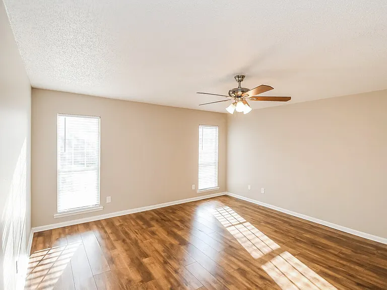 11180 Barbizon Cir E — Photo 10