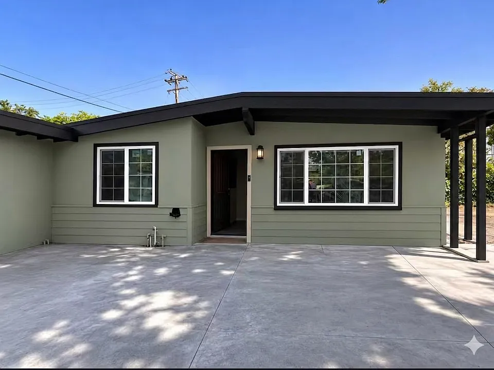 1345 Cabrillo Ave