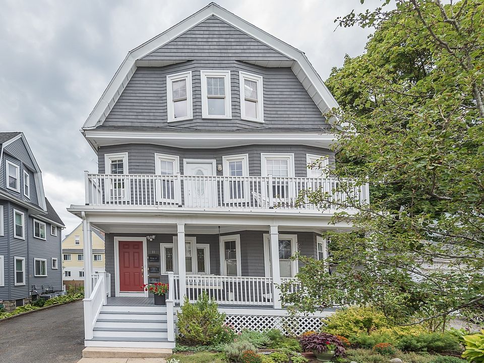 1st image of 11 Varnum St #3