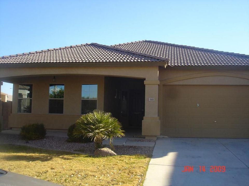 1st image of 2813 S 80th Dr