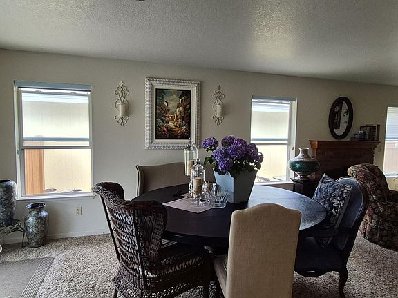3rd image of 142 Sawgrass Ln