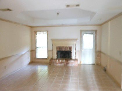 2nd image of 433 Riverbend Dr