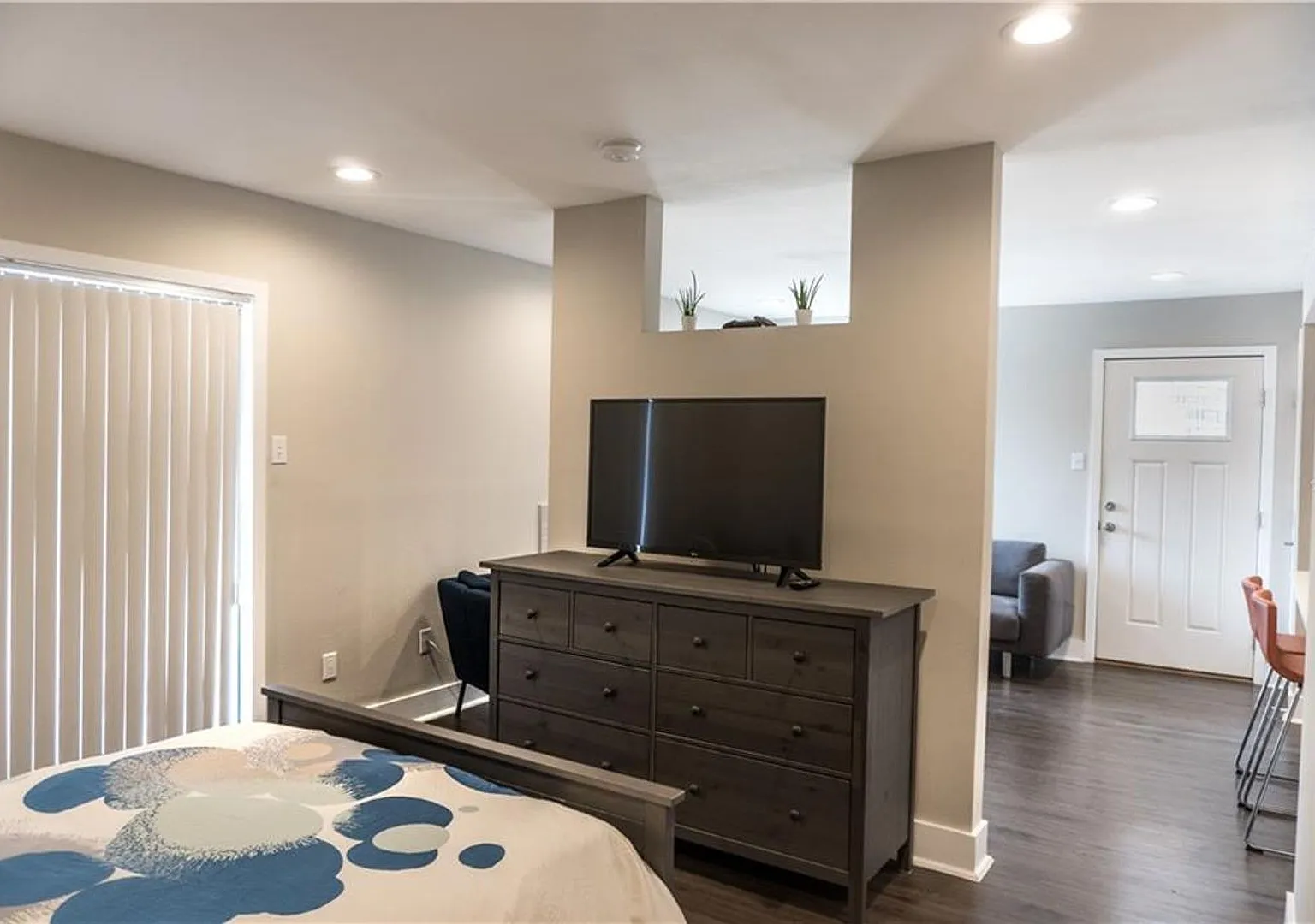 Furnished Studio in Central Austin, Texas — Photo 4
