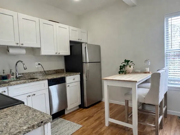 239 Havre St #1, Boston, MA 02128