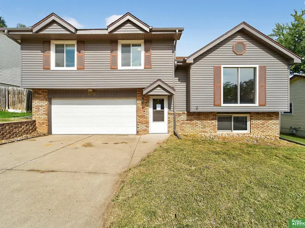 3716 Lookingglass Dr, Bellevue, NE 68123