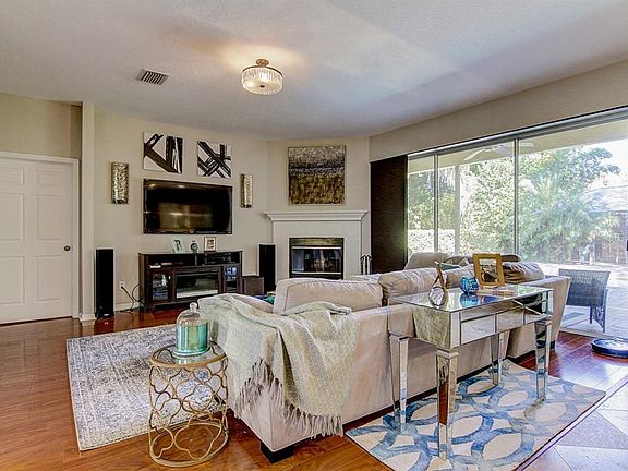 4th image of 13010 Creek Manor Ct