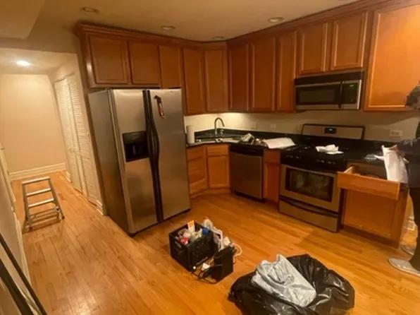 3925 W Altgeld St, Chicago, IL