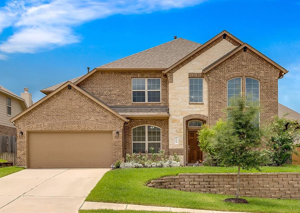 1st image of 918 Holly Crossing Dr