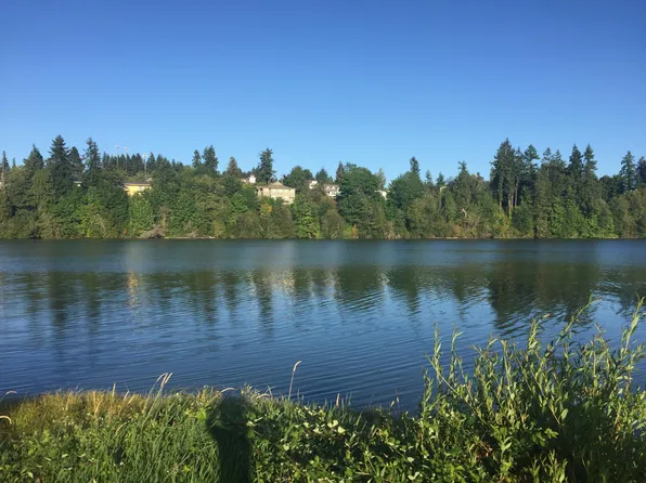 19764 3rd Ave NW, Poulsbo, WA 98370