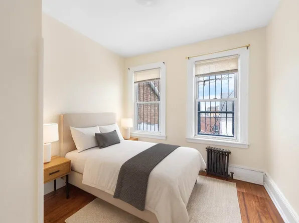 135-18 Liberty Avenue image 6 of 7