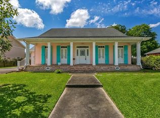 910 Marlene Dr, Gretna, LA 70056
