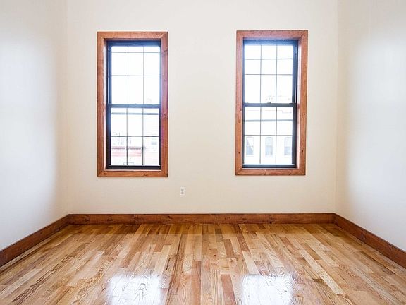 5th image of 166 Wilson Ave #L2