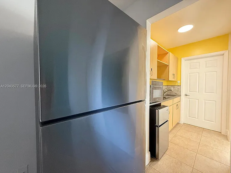 585 NE 66th St #3 — Photo 5