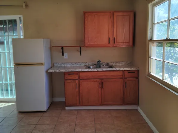 4061 Taos Dr, San Diego, CA 92117