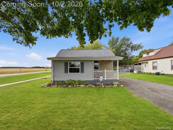 796 S Almont Ave, Imlay City, MI 48444