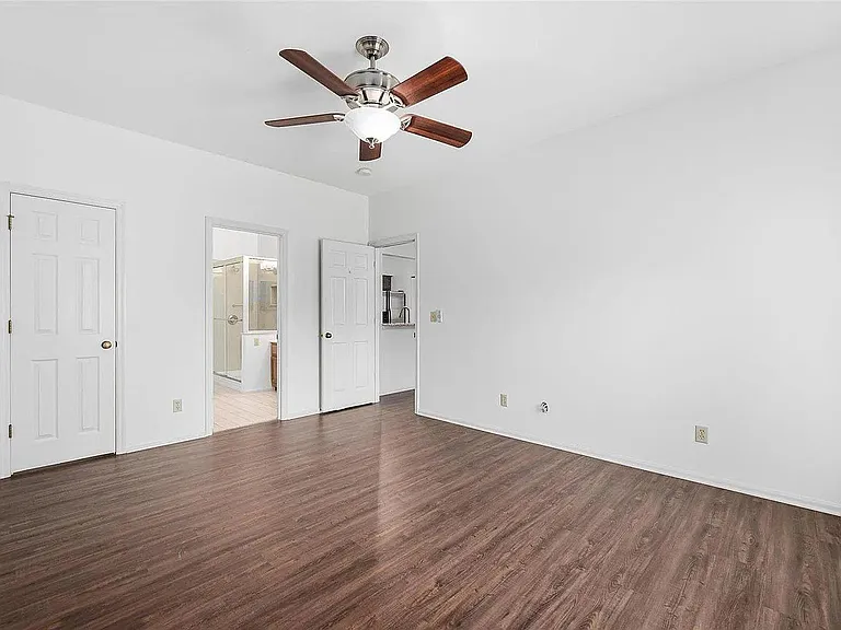 1025 N Spoede Rd — Photo 8