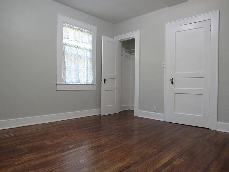 1401 Brown Ave — Photo 29