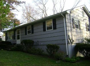 100 E Pembroke Rd, Danbury, CT 06811