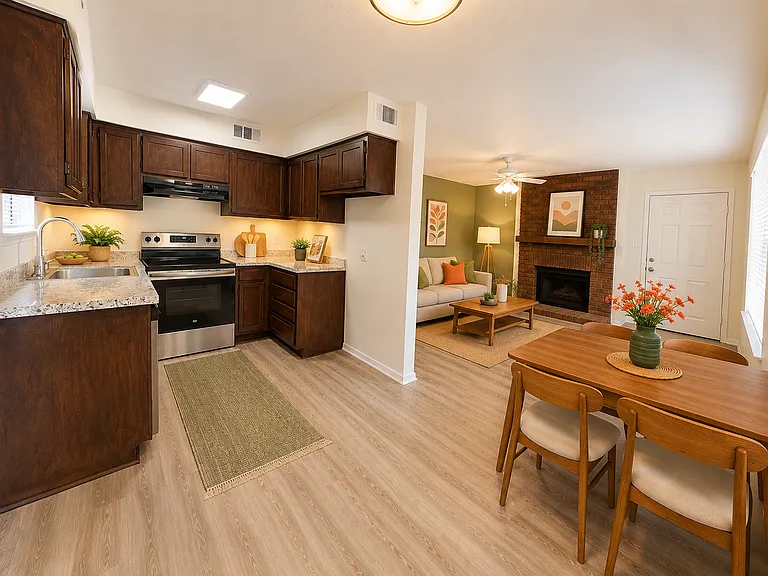 312 W 4th St #D — Photo 1