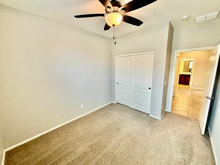 1549 E Kingman Pl — Photo 23