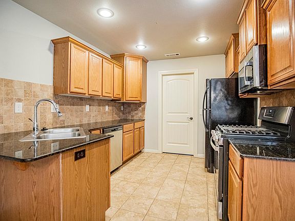 4th image of 4234 W Mahogany Dr
