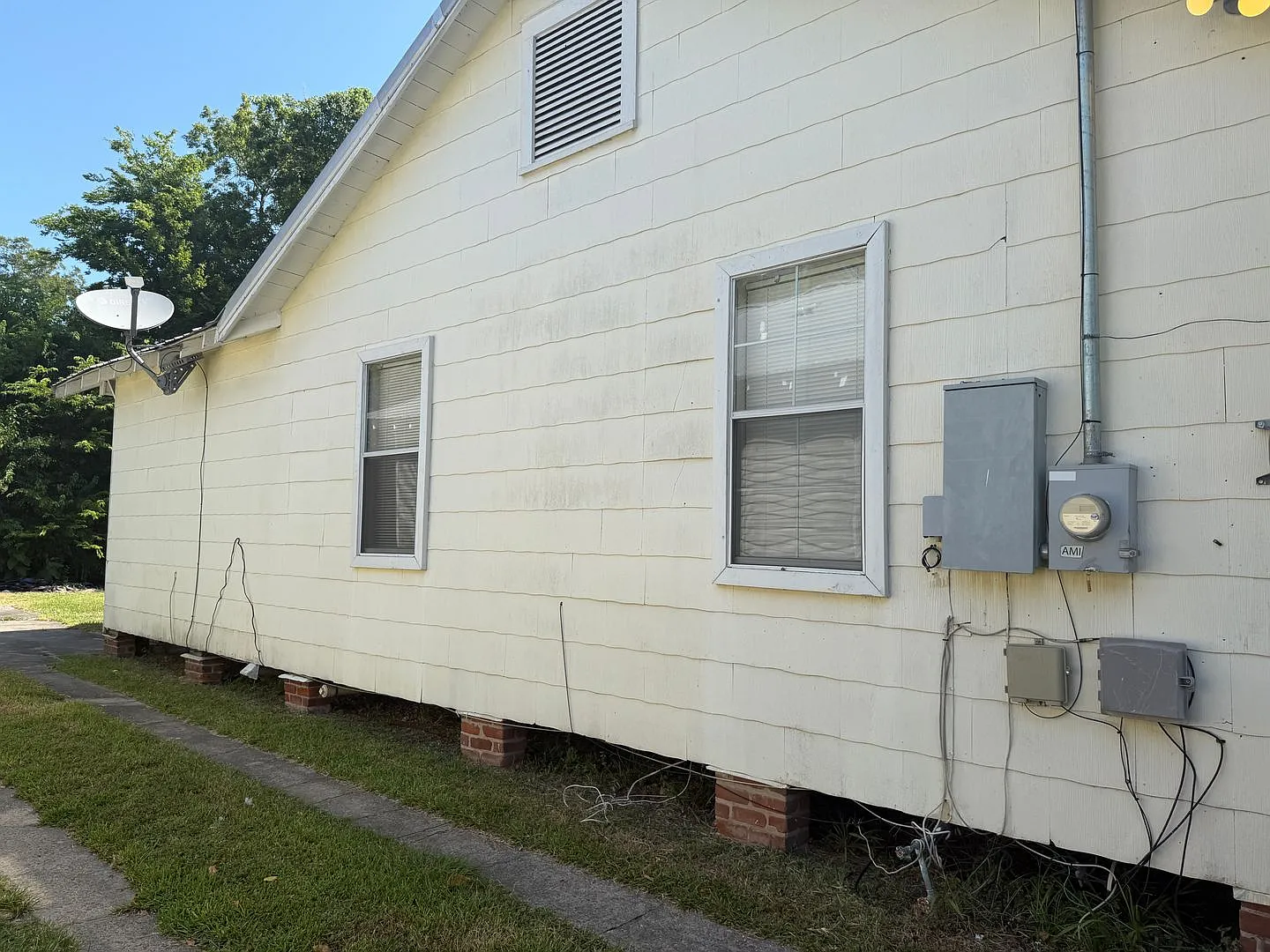 House for Rent — Photo 2