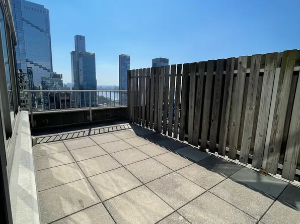 561 10th Avenue image 5 of 42