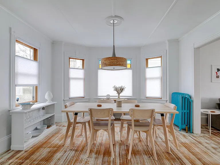 19 Congdon Ave — Photo 11