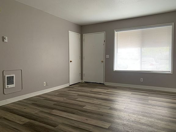 3rd image of 486 Buckeye St #4