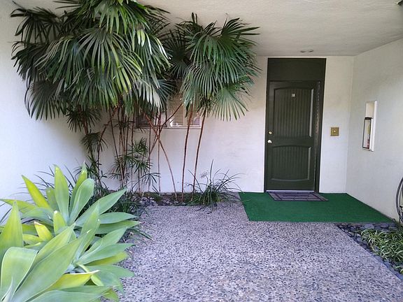2nd image of 915 Fairview Ave #110