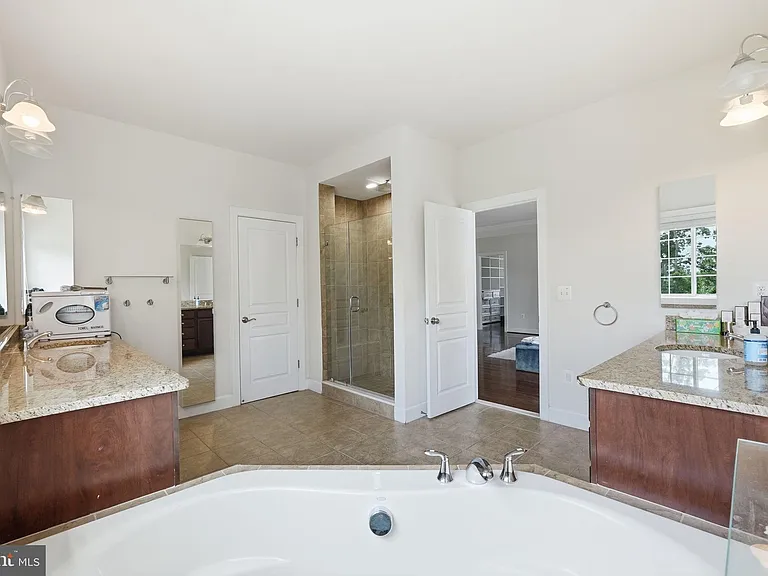 6526 Wayside Pl — Photo 30