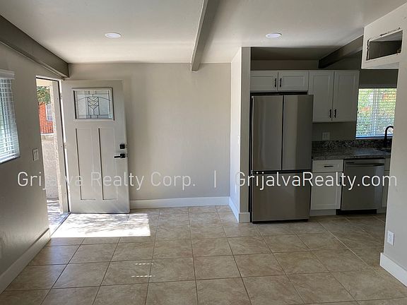 3rd image of 2923-2941 E 10th St #2923