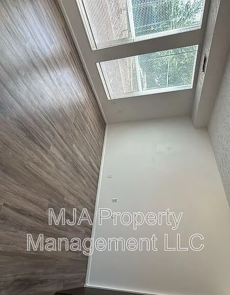 1165 Edgewood Dr #7 — Photo 11