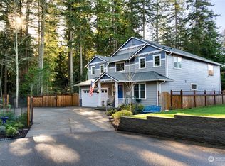 3709 W 12th St, Anacortes, WA