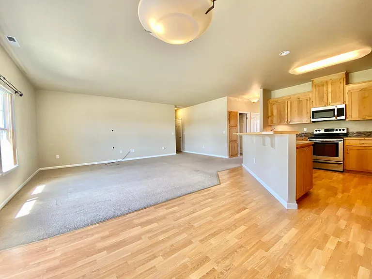 9002 Vialago Pkwy — Photo 5