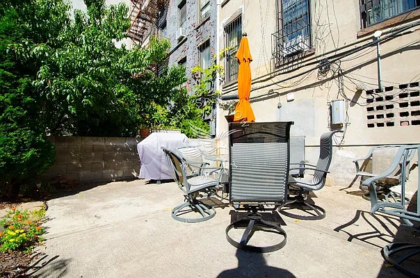 Rented by Red Sparrow Realty Group | media 21