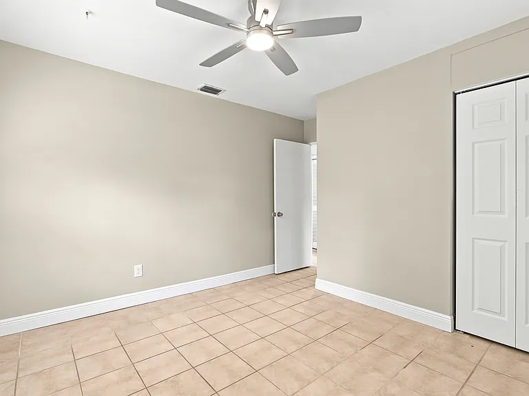 1704 Paine Ave — Photo 20