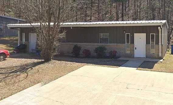 1724 Louise Drive - 1724 Louise Unit B — Photo 4