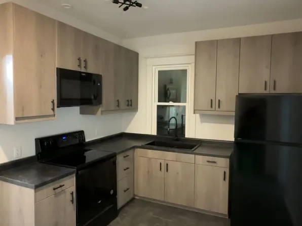 405 S 12th St, Bismarck, ND 58504