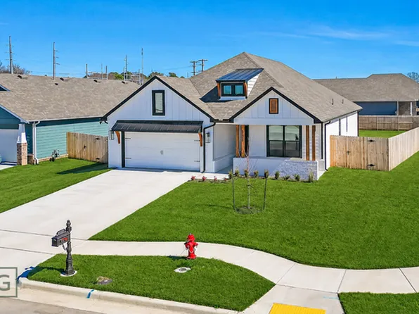 6525 S Aster Pl, Broken Arrow, OK 74011