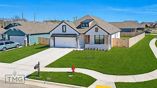 6525 S Aster Pl Photo 1