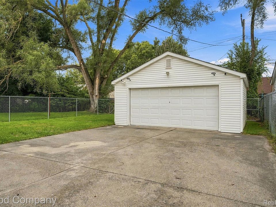 18307 Mark Twain St, photo 28