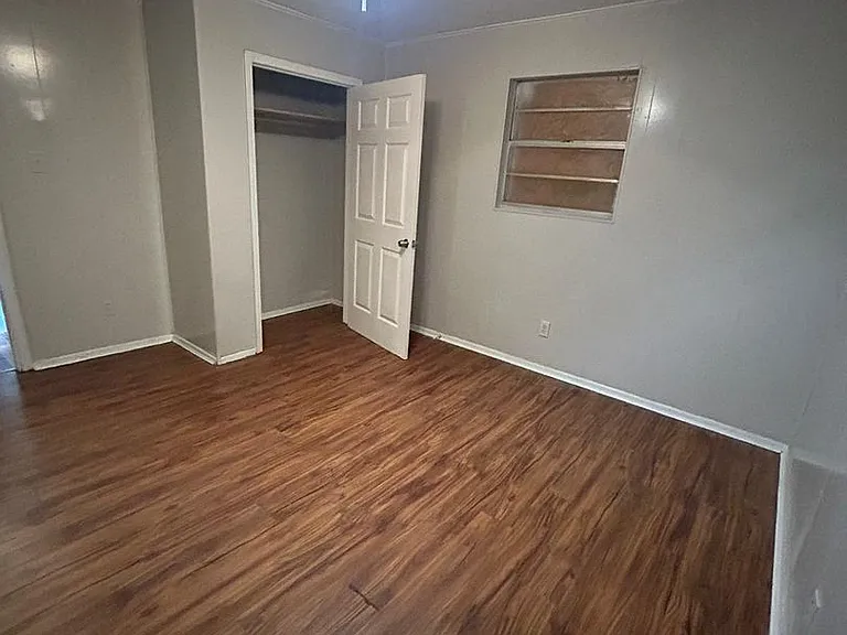 2318 Pacific St — Photo 4