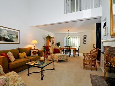 570 Hampton Rd APT 33, Southampton, NY, 11968