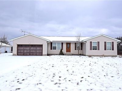 2094 Peck Leach Rd, North Bloomfield, OH, 44450