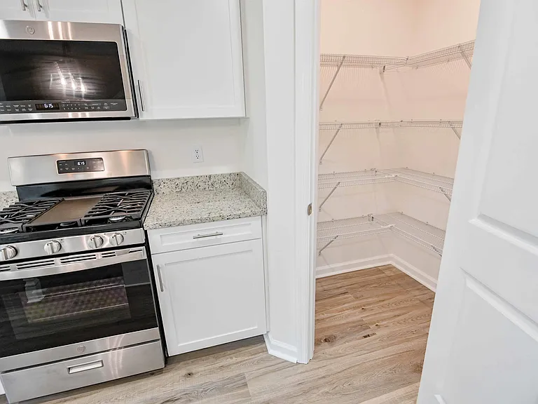 2828 Blue Blossom Trl — Photo 9