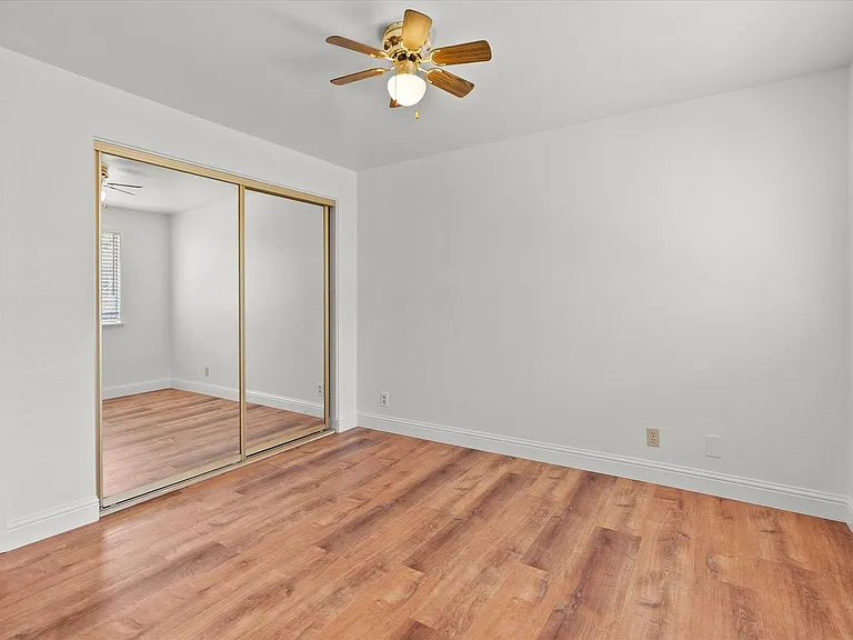 319 Maine St — Photo 14